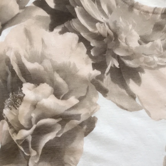 J. Crew Black Label Peony Print Graphic T-Shirt - Picture 3 of 7